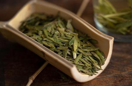 龙井茶与西湖龙井茶的区别：杭州执法部门提醒消费者